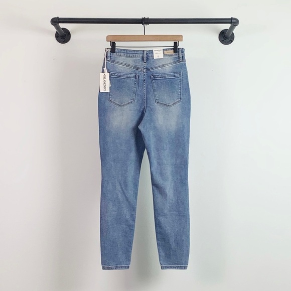 NWT Blank NYC The Great Jones High Rise Skinny Jeans Distressed Final Lap - Picture 10 of 11